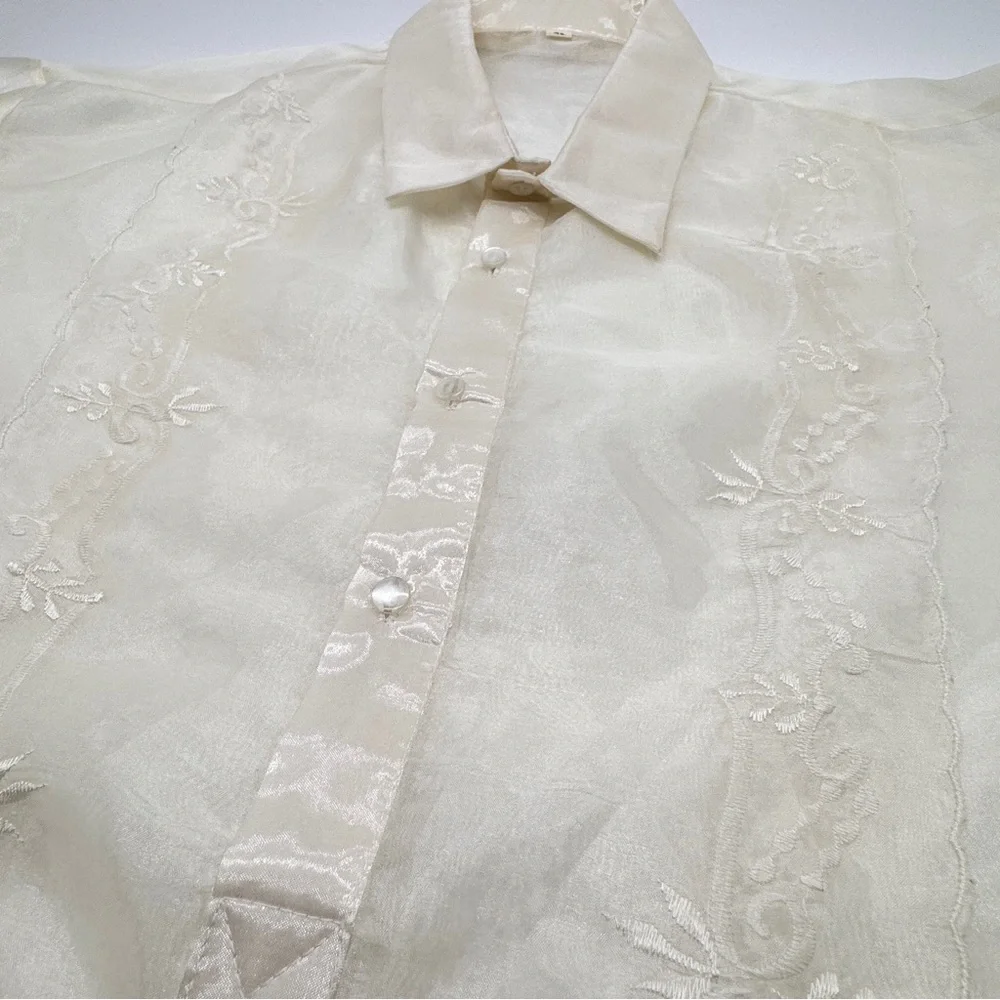 Men’s Filipino Traditional Sheer Ivory Barong - Picture 10 of 12